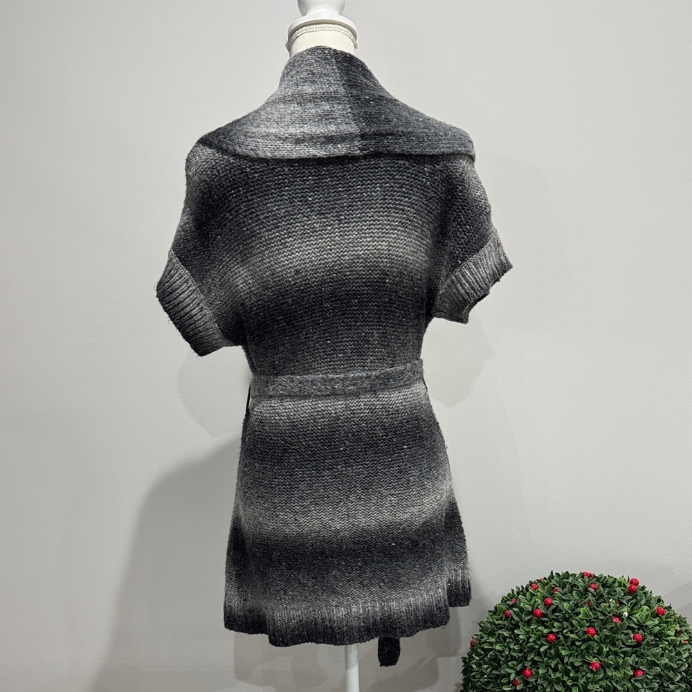 Cache Open-Front Short Sleeve Belted Cardigan - Gray Ombre Sz M - Picture 3 of 5